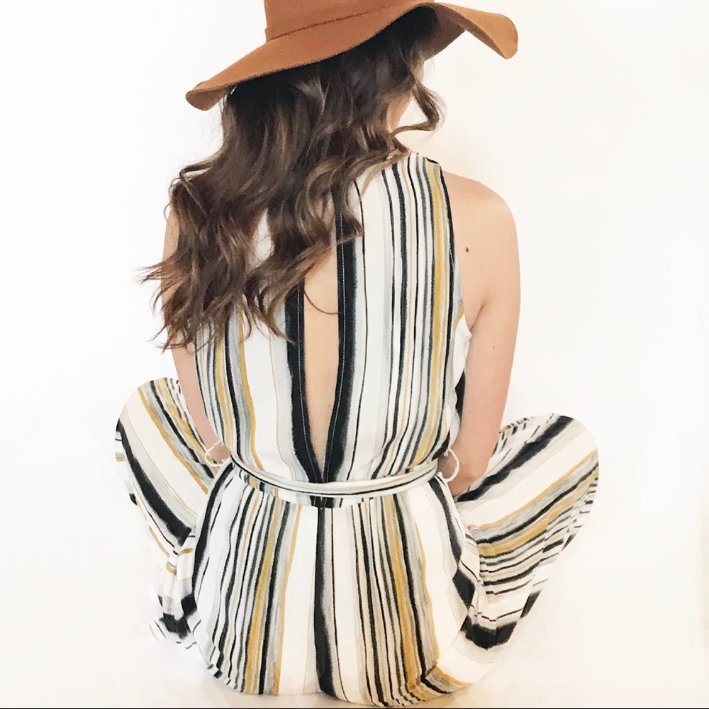 ITS ME JUMPING  STRIPED JUMPSUIT - Picture 2 of 5